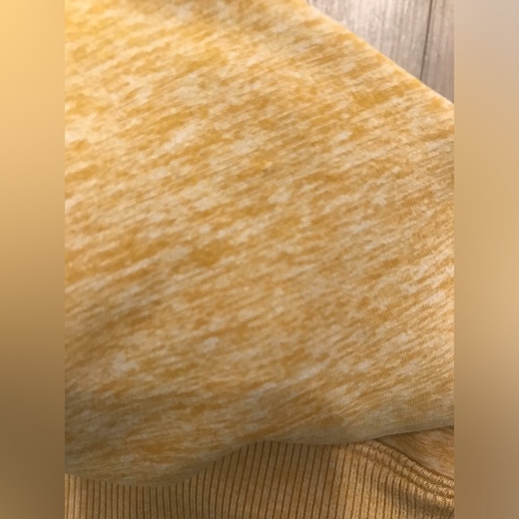 Alo  yoga Lush Bra - Picture 11 of 11